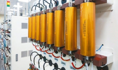 【經濟日報】台灣鋰鐵電池 大型儲能系統關鍵要素